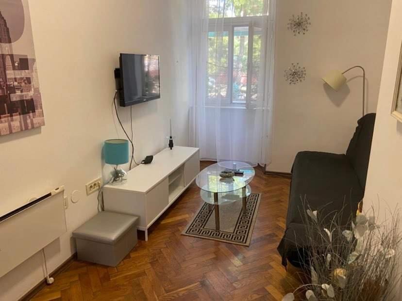 Alex Apartment Rijeka Bagian luar foto