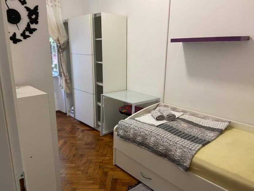 Alex Apartment Rijeka Bagian luar foto