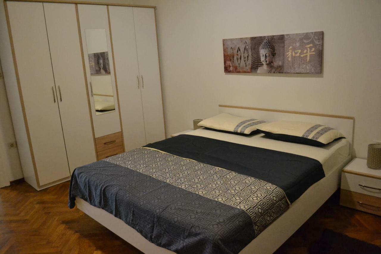 Alex Apartment Rijeka Bagian luar foto