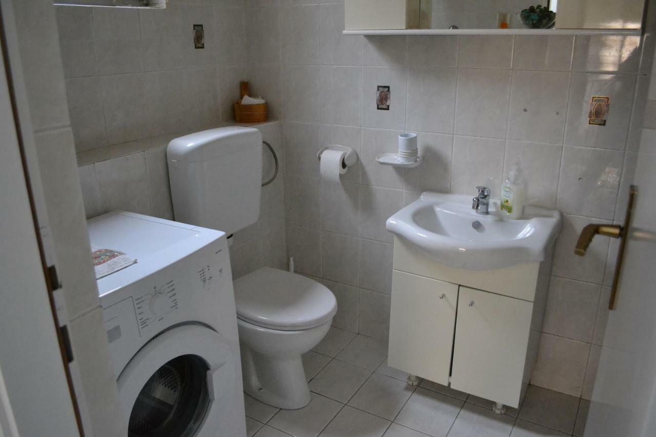 Alex Apartment Rijeka Bagian luar foto