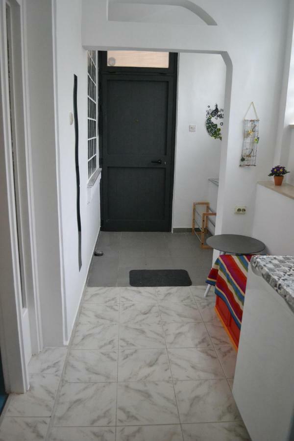 Alex Apartment Rijeka Bagian luar foto
